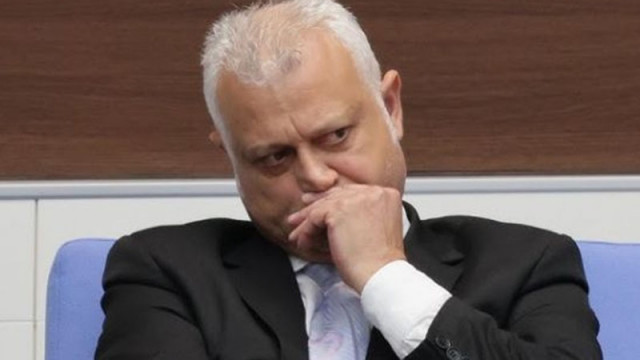 Министър Дечев призна: През 2017 година плавахме една седмица с Теодора Георгиева в Гърция