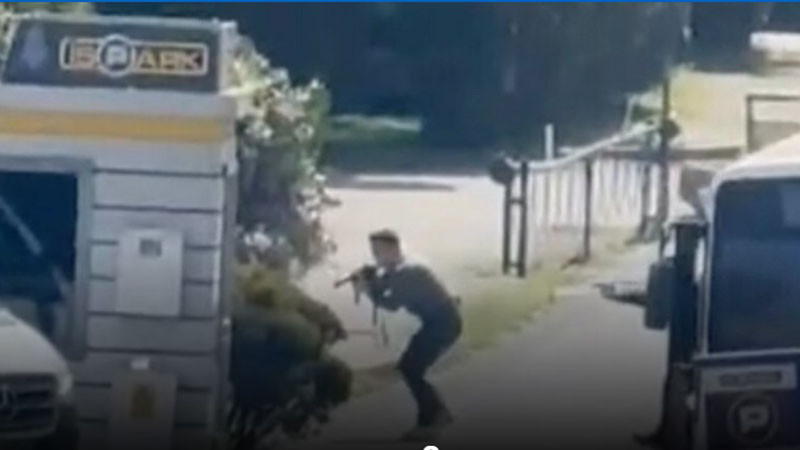 Турската полиция застреля двама нападатели на израелското консулство в Истанбул