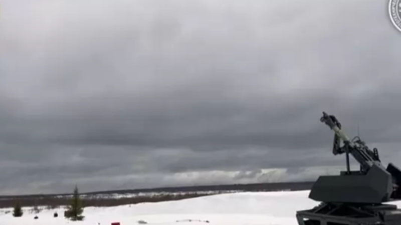 Русия представи боен робот, въоръжен със скорострелно минометно оръдие