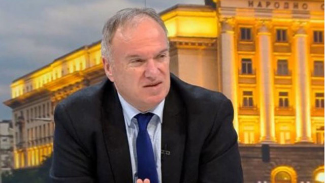 Проф. Владимир Чуков за войната в Близкия изток: САЩ преговарят с Иран, но отзад е Китай