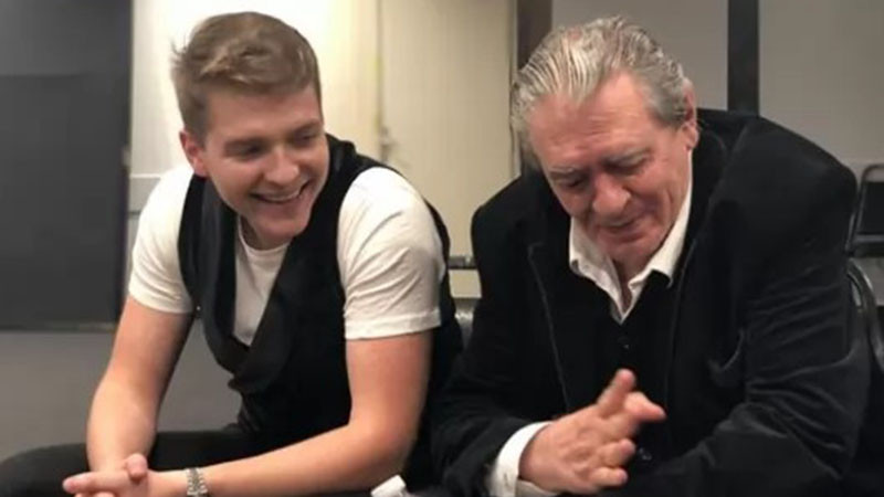 Синът на Мишо Белчев Константин: Татко, ти си Рицарят на любовта, няма да спра да пея заради теб!