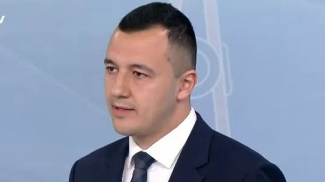 Габриел Вълков: Трябва да водим балансирана външна политика в защита на националния интерес