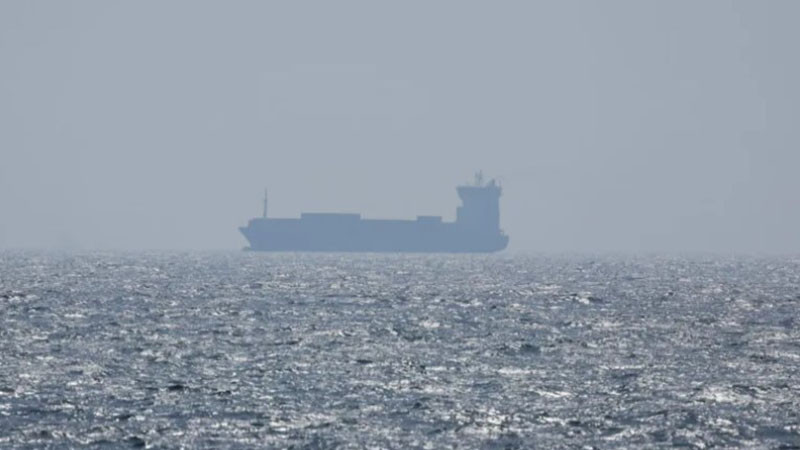 Politico: Петролната индустрия протестира срещу условията на мирното споразумение с Иран