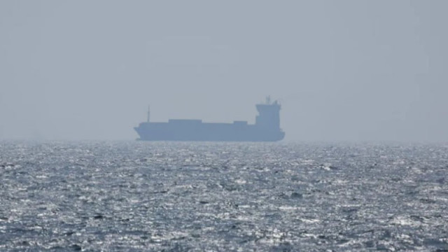 Politico: Петролната индустрия протестира срещу условията на мирното споразумение с Иран