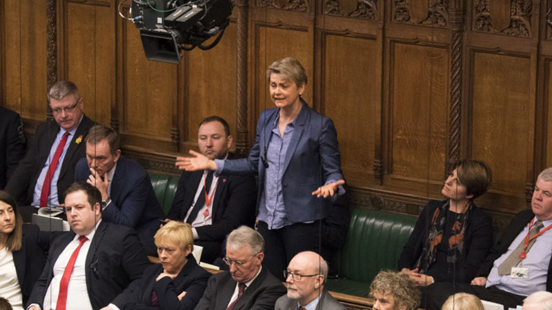 Великобритания отхвърли исканите от Иран такси за Ормузкия проток