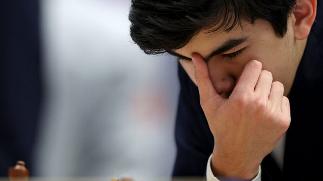 Синдаров докосва победата в шахматния Турнир на претендентите