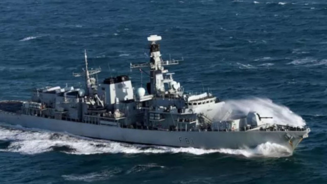 Sky News: Великобритания няма да участва в блокада на Ормузкия проток