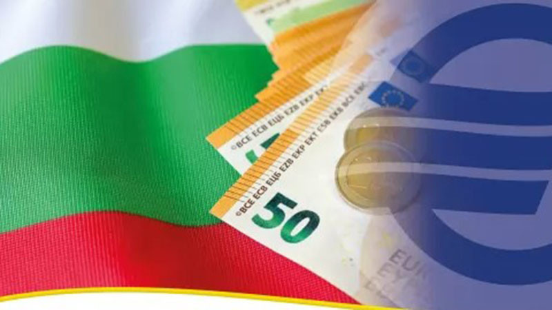 10 000 евро е лимитът за деклариране на валута, пренасяна през границата