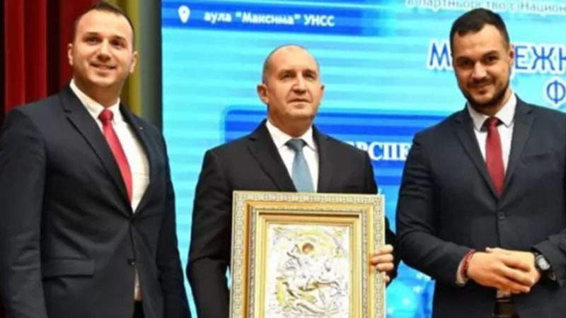 В УНСС купуват гласове за човек на Радев, прокуратурата проверява