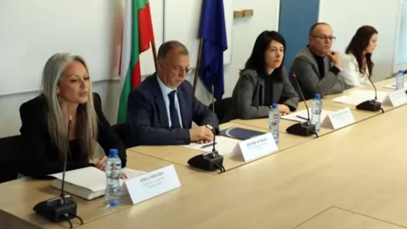 КЗП и НАП: Въпреки увеличените цени на горивата продажбите през март скачат с 23%