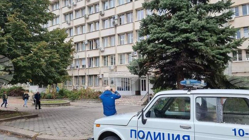 Спецакция в ТЕЦ "Бобов дол": Задържани са четирима служители, иззети са списъци с имена