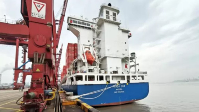 Тръмп удължи забраната за руски кораби да влизат в американските пристанища с още една година