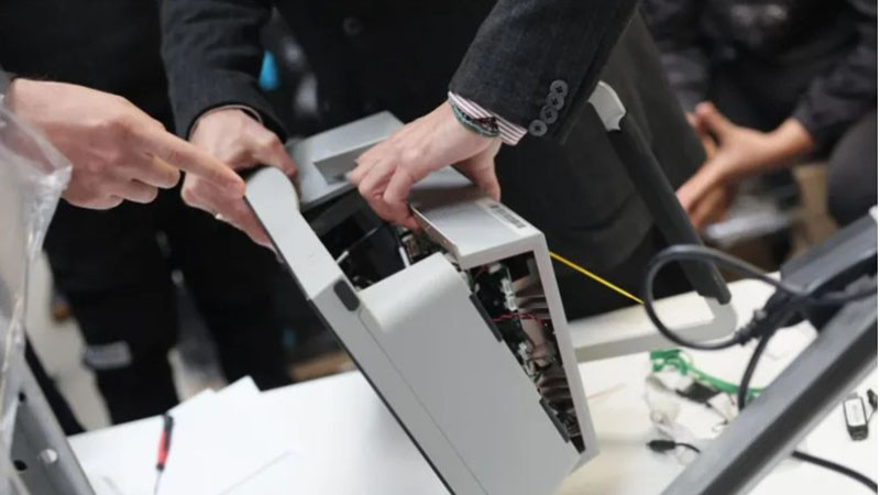 Започва доставката на машините за гласуване в населените места в страната
