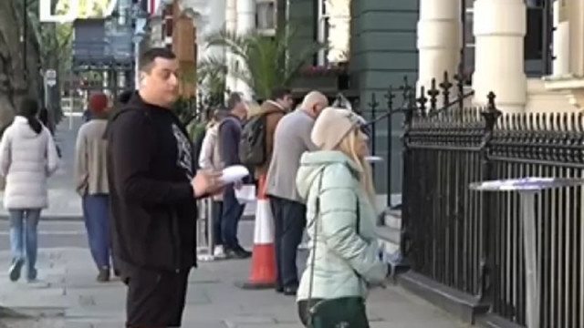 Опашки пред урните в Лондон: Рекорден интерес сред българите във Великобритания