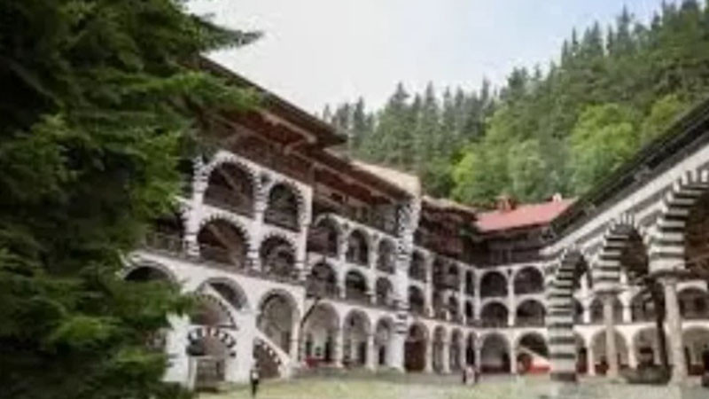 Монасите в Рилския манастир избраха ПБ на Радев