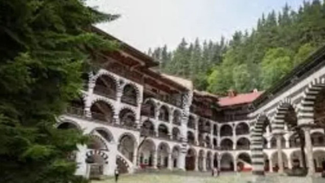 Монасите в Рилския манастир избраха ПБ на Радев