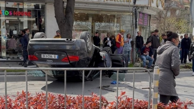 Без драскотина: По таван до Образцов дом във Варна