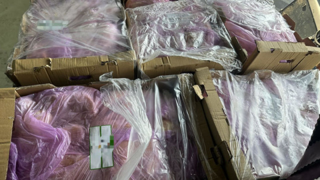 БАБХ активно продължава с акциите: Спря над 1 тон пилешко месо на турската граница