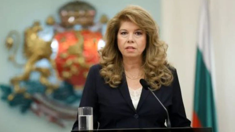 Йотова съветва Радев да остави Кандев на поста главен секретар на МВР: Да довърши започнатото!