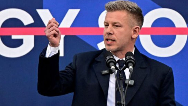 Мадяр поиска от Фицо отмяна на 80-годишен закон, дискриминиращ етнически унгарци в Словакия