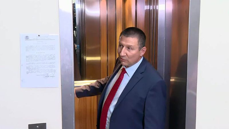 Борислав Сарафов подаде оставка