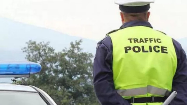 Служител на АПИ за втори път е задържан пиян зад волана