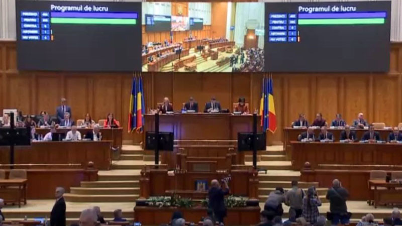 Последен опит правят в Румъния за спасяването на правителството