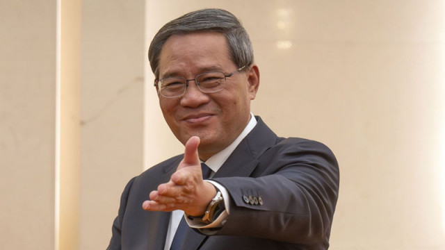 Китайският премиер: Да се ускори изграждането на мащабни вятърни и слънчеви паркове