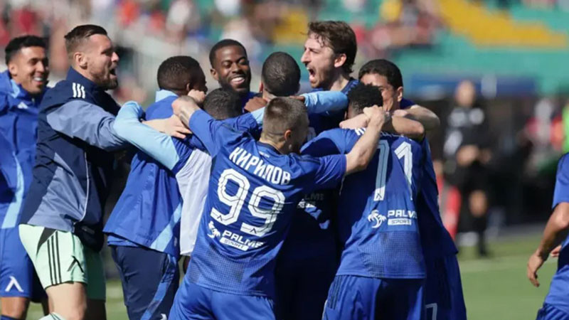 Левски докосва титлата след 3:1 над ЦСКА