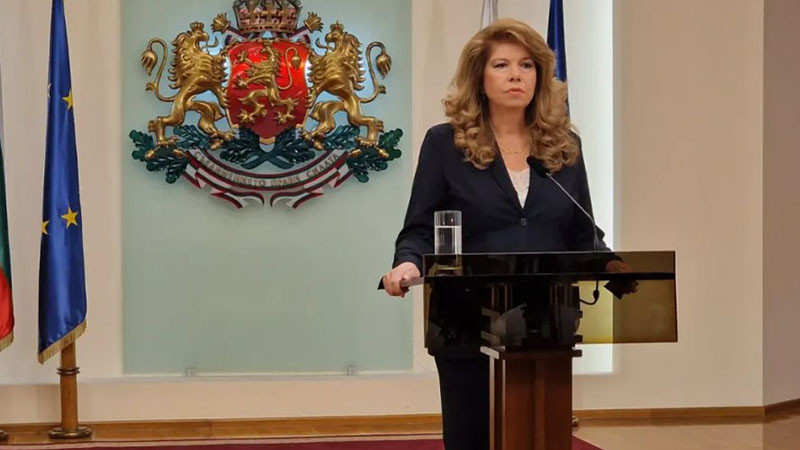 Президентът Йотова свиква 52-то НС на 30 април