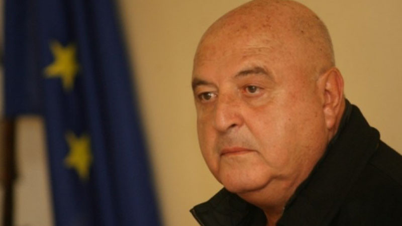 Венци Стефанов: Продавам "Славия"!