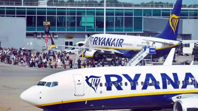 Нискотарифните авиокомпании съкращават хиляди полети заради скъпото гориво