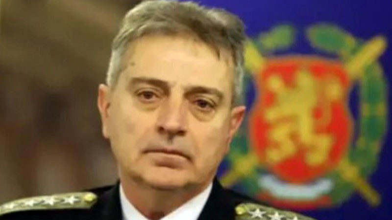 Адм. Емил Ефтимов: Дроновете вече са централен елемент на бойната мощ, а не просто за разузнаване