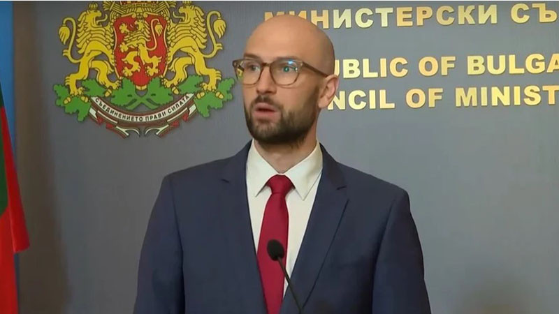 Финансовият министър: Дефицитът за април е сведен до нула без ползване на фискалния резерв