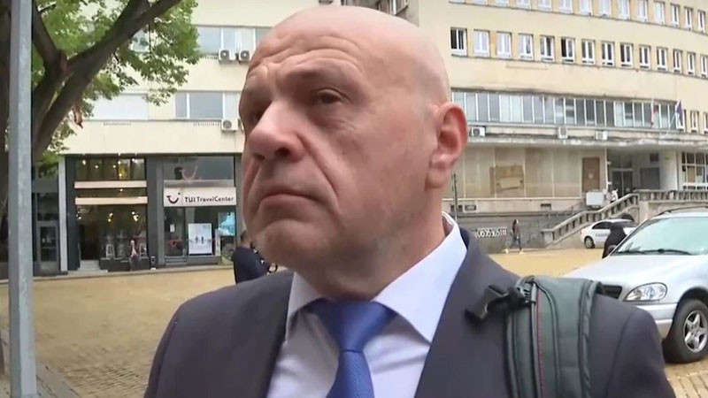 Дончев: ГЕРБ би подкрепил предложения за конституционни промени и реформи в съдебната система