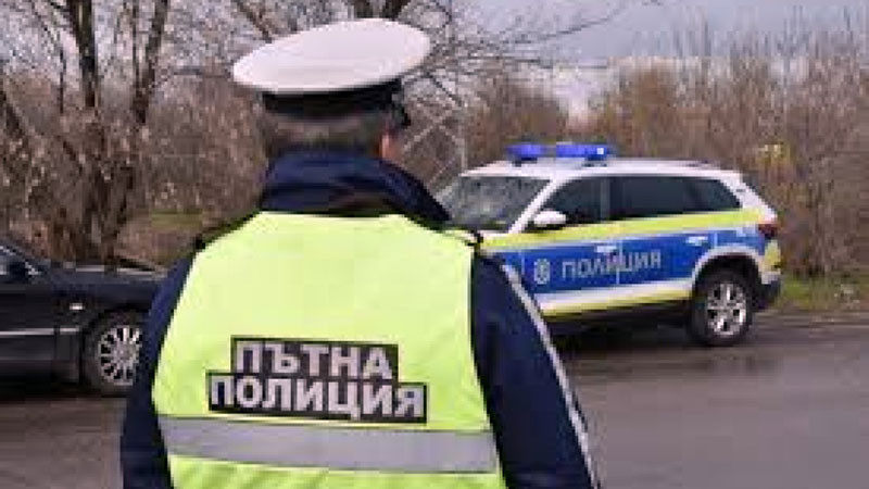Жена загина при катастрофа с кола, шофирана от прокурор от Враца