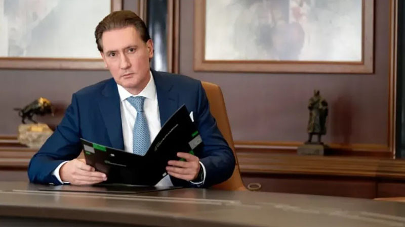 Кирил Домусчиев предупреди: Дефицитът и инфлацията тласкат България към дългова спирала