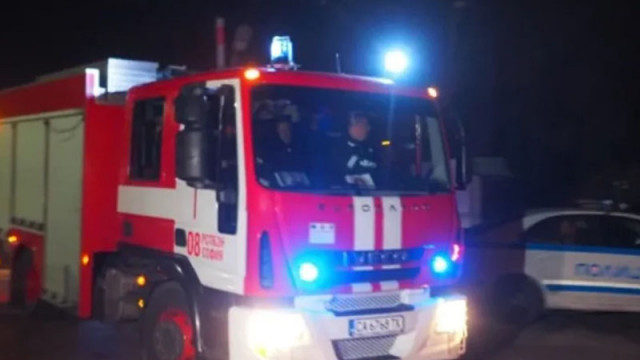 Във Варна изгоряха камион и лек автомобил