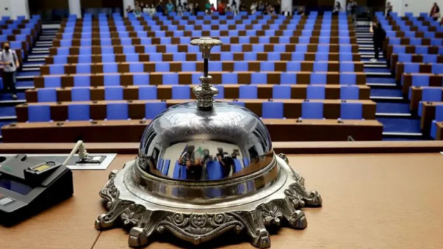 Кабинетът внася законопроектите си за цените и съдебната власт