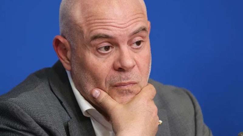 Гешев осъди прокуратурата да му плати 130 хиляди евро