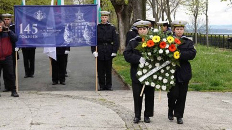 Висшето военноморско училище във Варна отбелязва своята 145-годишнина