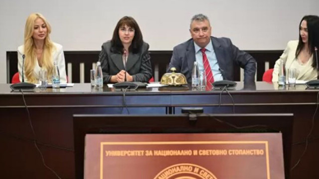 Социалният министър Ефремова: Жените лидери са движещата сила в България