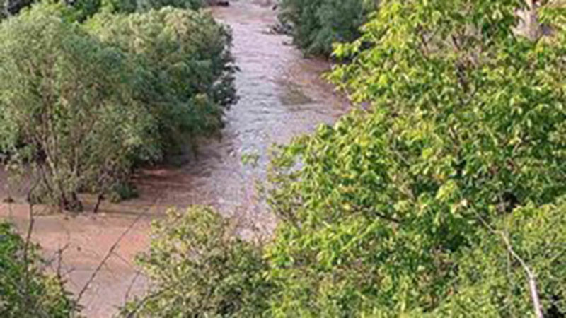 Снимки на излязлата от коритото си във Велико Търново река Янтра