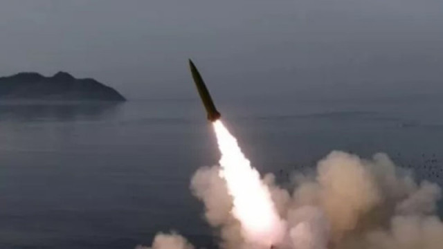 Северна Корея изстреля ракета към Жълто море