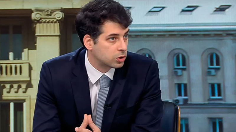 Пеканов: ЕК размразява 370 млн. евро за България заради доверието към Радев