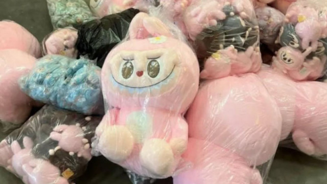 Хванаха 3320 недекларирани плюшени детски играчки