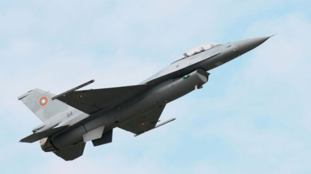 Бългapия дaвa близo милиapд дoлapa, зa дa въopъжи cвoитe F-16