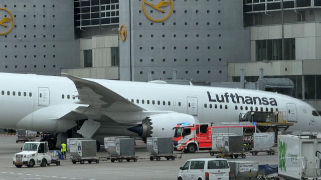 Самолет Боинг 787 Дриймлайнър Boeing 787 Dreamliner на германската компания