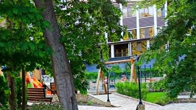 За да дойде сделката при нас това означава че институциите