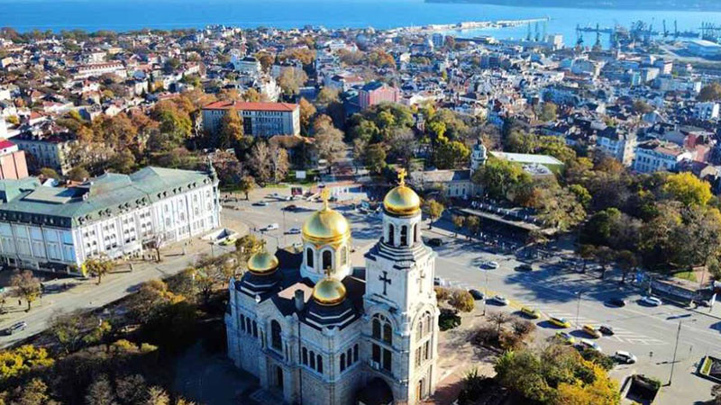Варна отбелязва 105 години като курортен град